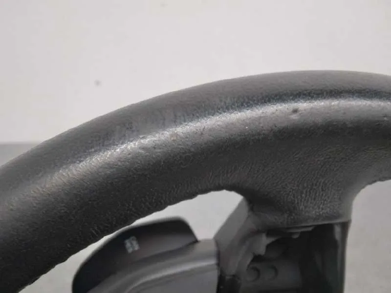 Volante para Ford Focus Lim. (Cb8)
