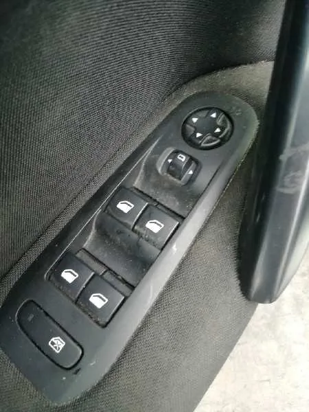 Mando Elevalunas Delantero Izquierdo para Peugeot 308