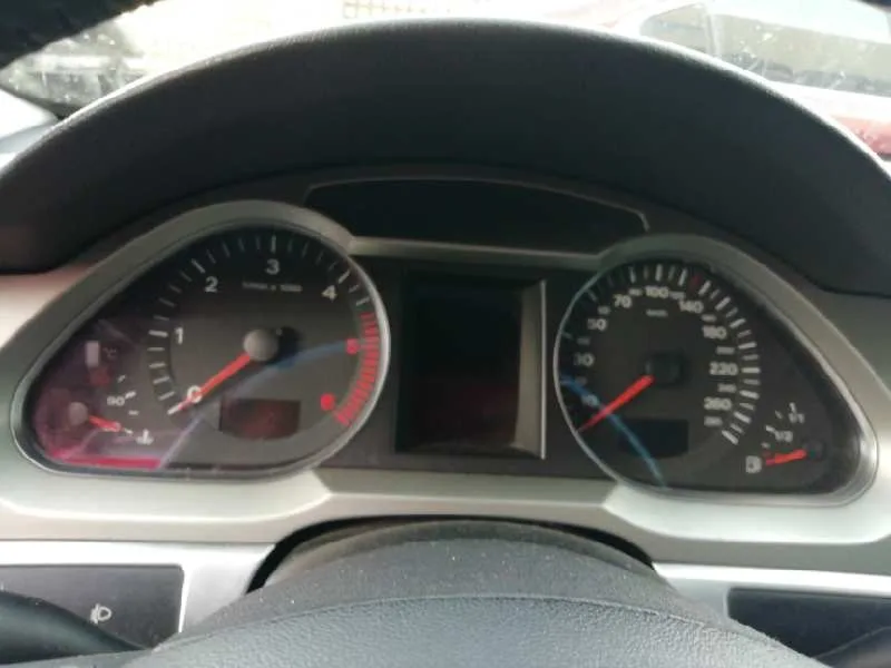Cuadro Instrumentos para Audi A6 Berlina (4F2)
