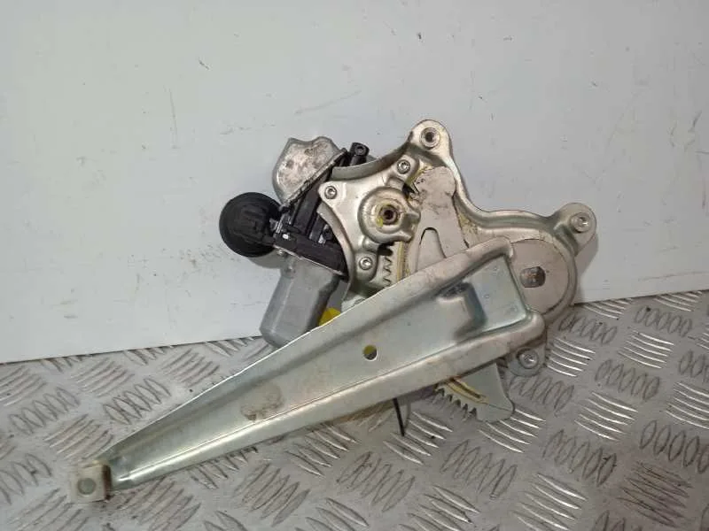 Elevalunas Trasero Izquierdo para Lexus Ct
