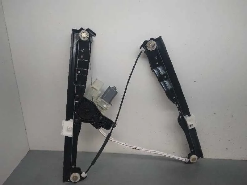Elevalunas Delantero Derecho para Peugeot 308