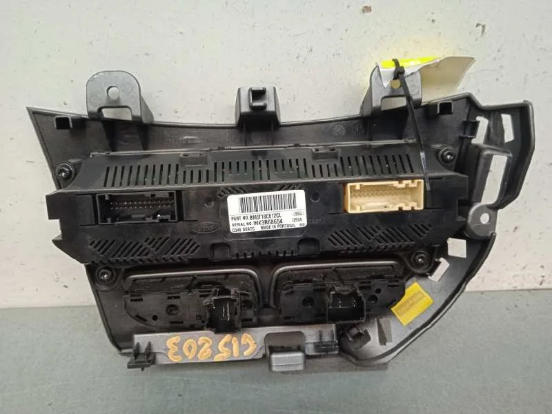 Mando Climatizador para Ford Focus Lim. (Cb8)