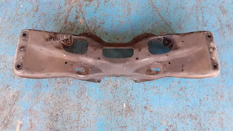 Puente Delantero para Subaru Impreza G12