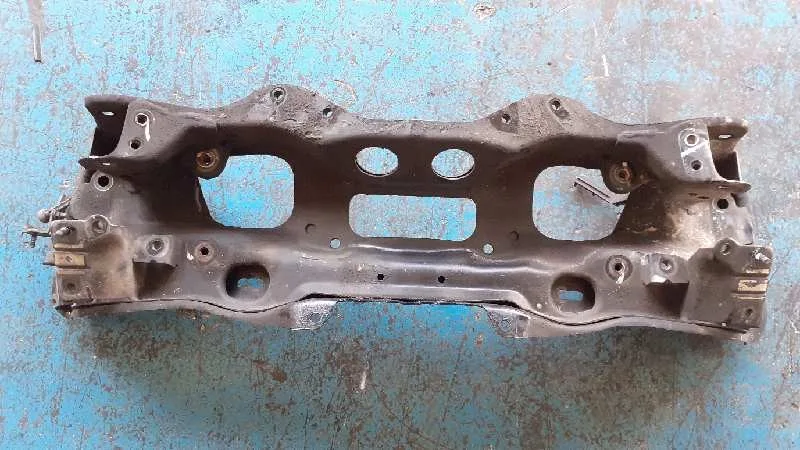 Puente Delantero para Subaru Impreza G12