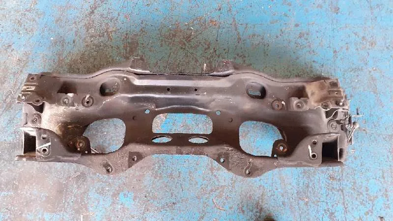 Puente Delantero para Subaru Impreza G12