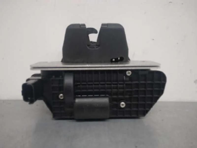 Cerradura Maletero / Porton para Peugeot 208