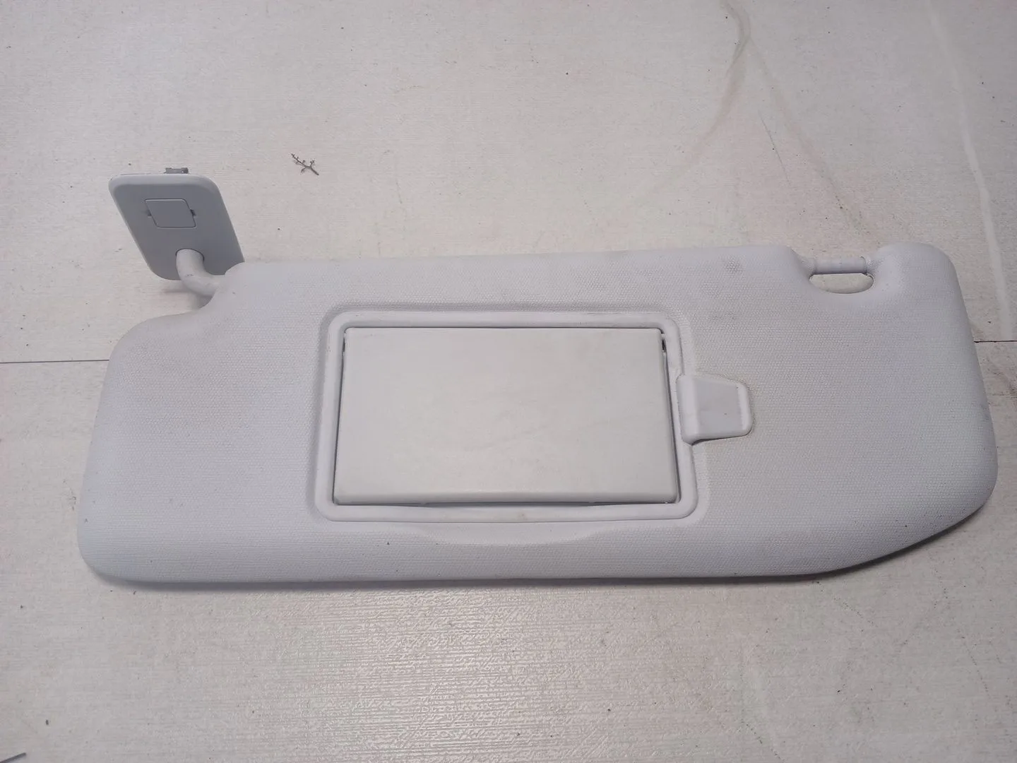 Parasol Izquierdo para Peugeot 208 (P2)