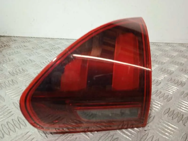 Piloto Trasero Derecho Interior para Peugeot 2008 (--.2013->)