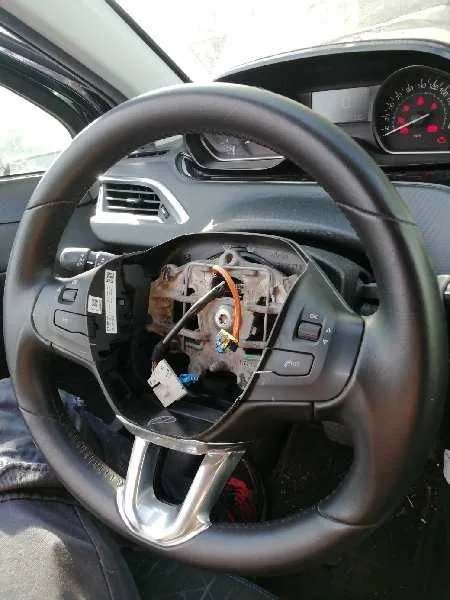 Volante para Peugeot 2008 (--.2013->)