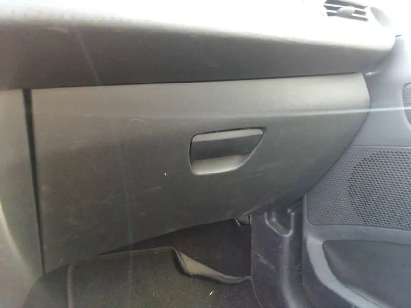 Guantera para Peugeot 2008 (--.2013->)