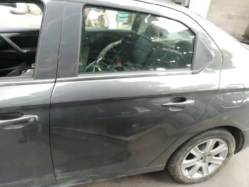 Puerta Trasera Izquierda para Citroën C-Elysee