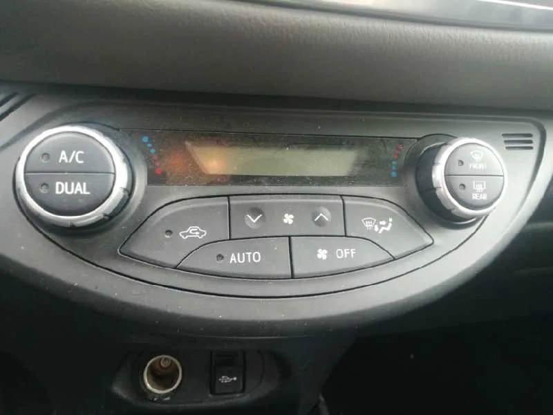 Mando Climatizador para Toyota Yaris