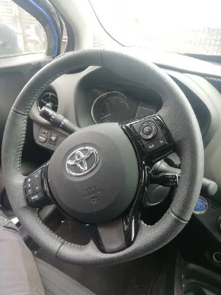 Volante para Toyota Yaris