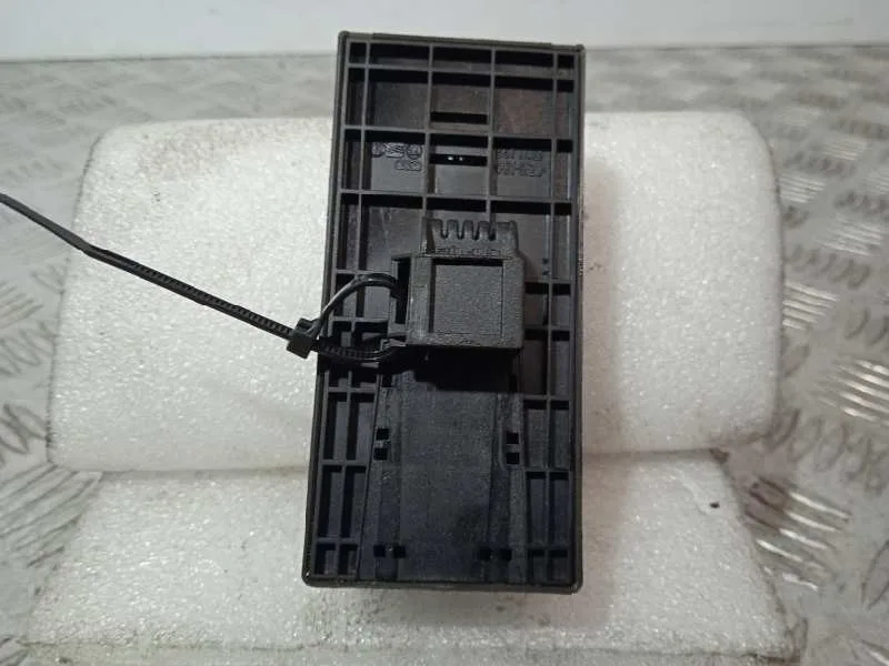 Mando Elevalunas Delantero Izquierdo para Audi A5 Sportback (8T)