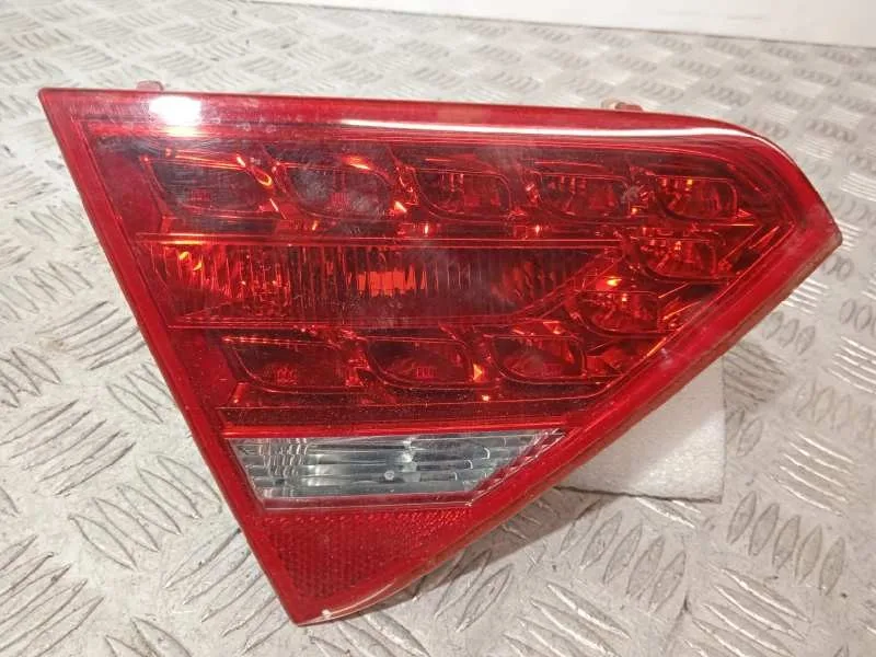 Piloto Trasero Izquierdo Interior para Audi A5 Sportback (8T)