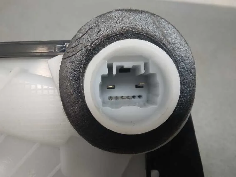 Cerradura Puerta Delantera Derecha para Toyota Yaris