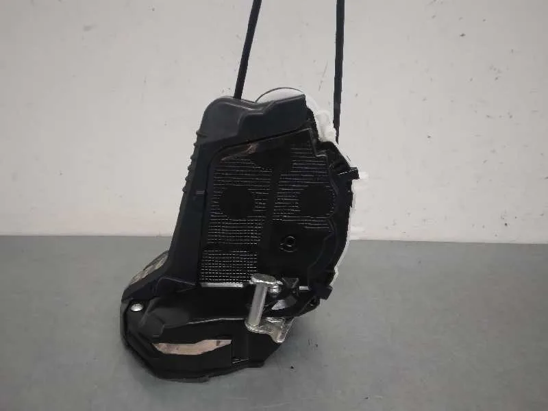 Cerradura Puerta Trasera Derecha para Toyota Yaris