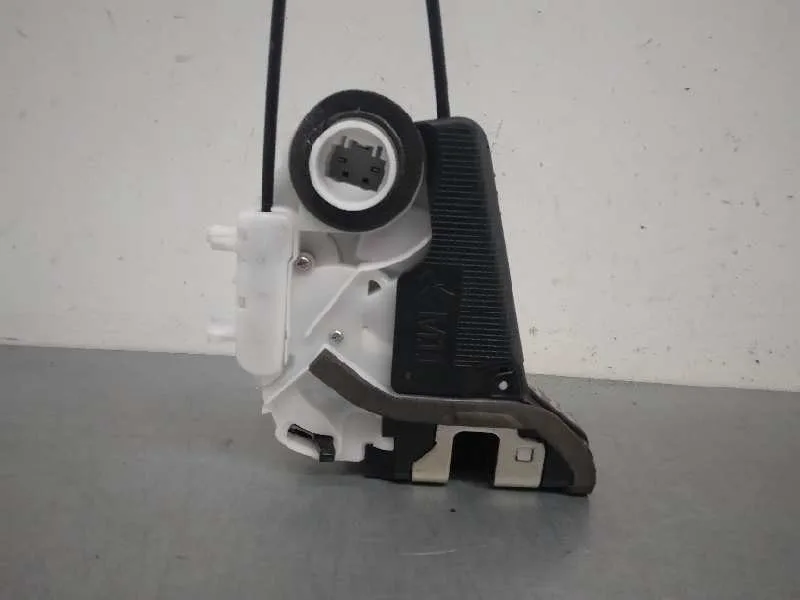 Cerradura Puerta Trasera Derecha para Toyota Yaris