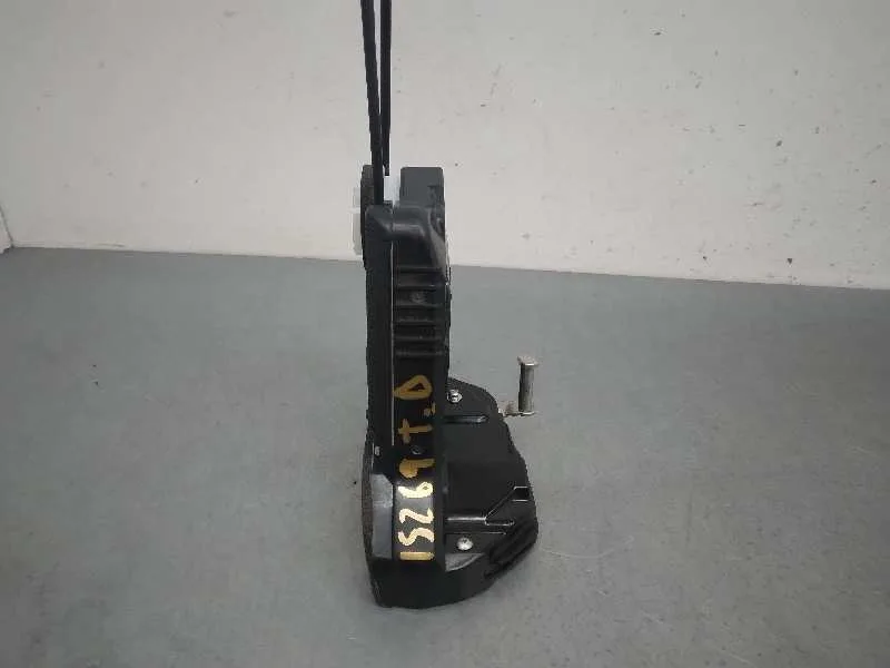 Cerradura Puerta Trasera Derecha para Toyota Yaris