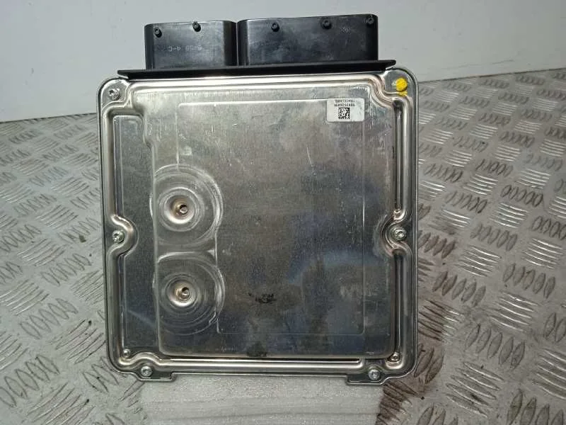 Centralita Motor Uce para Audi A5 Sportback (8T)