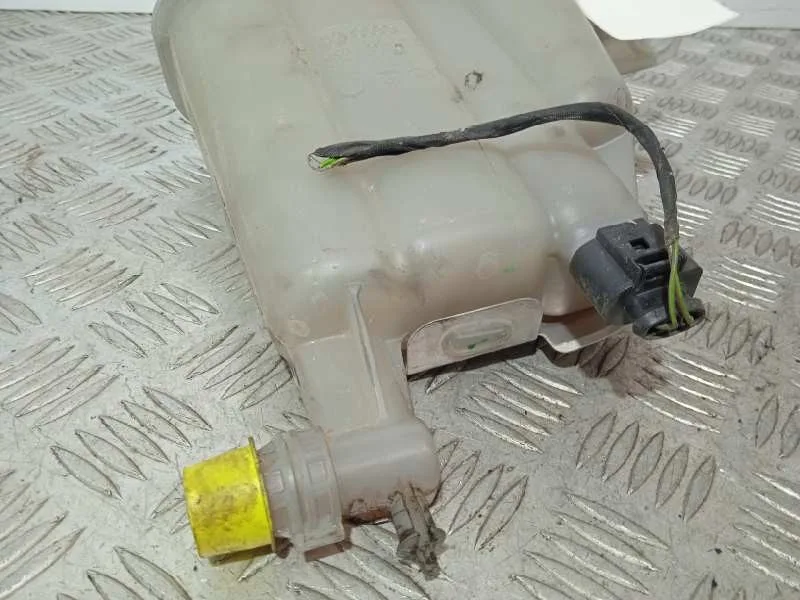 Botella De Expansion para Audi A5 Sportback (8T)