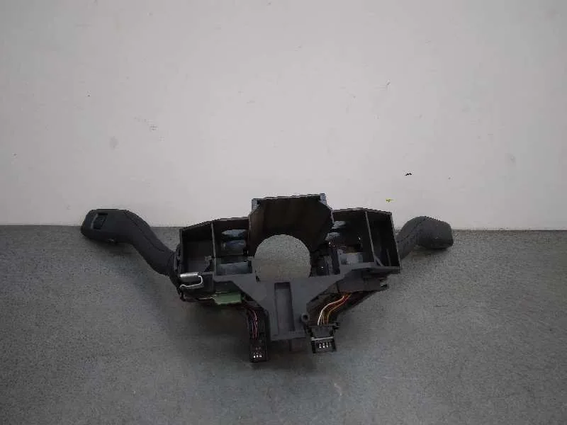 Mando Multifuncion para Audi A3 (8P)