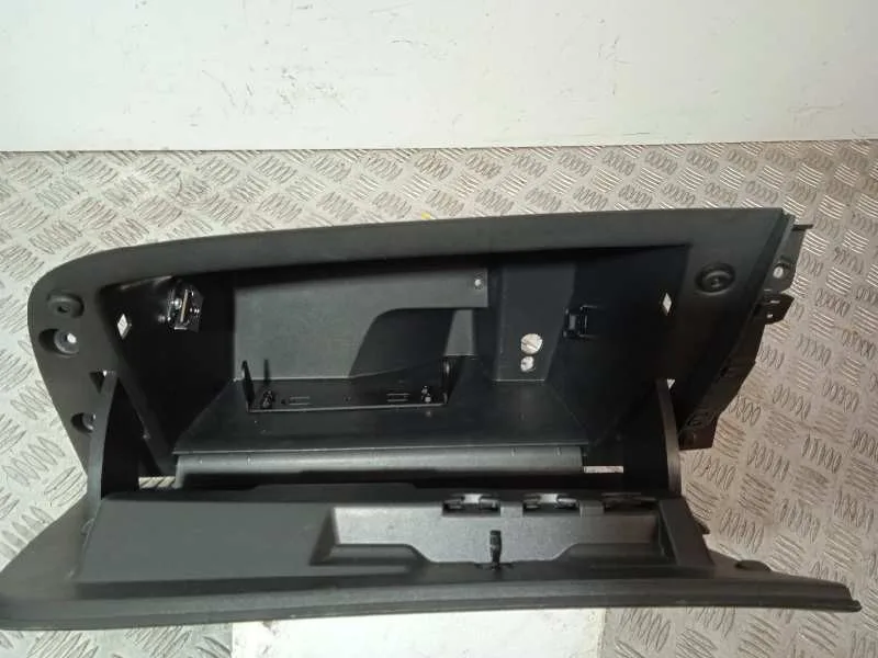 Guantera para Opel Astra K Lim. 5Türig
