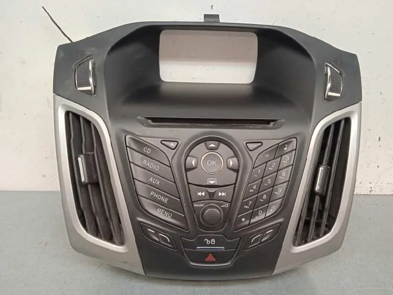 Sistema Audio / Radio Cd para Ford Focus Lim. (Cb8)