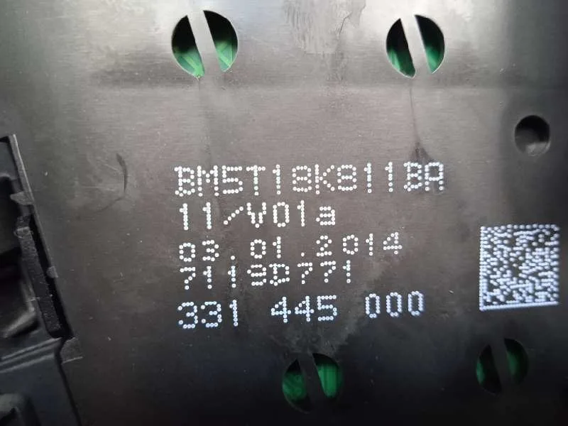 Sistema Audio / Radio Cd para Ford Focus Lim. (Cb8)