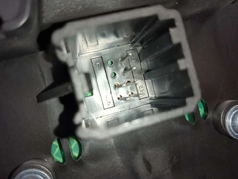 Sistema Audio / Radio Cd para Ford Focus Lim. (Cb8)