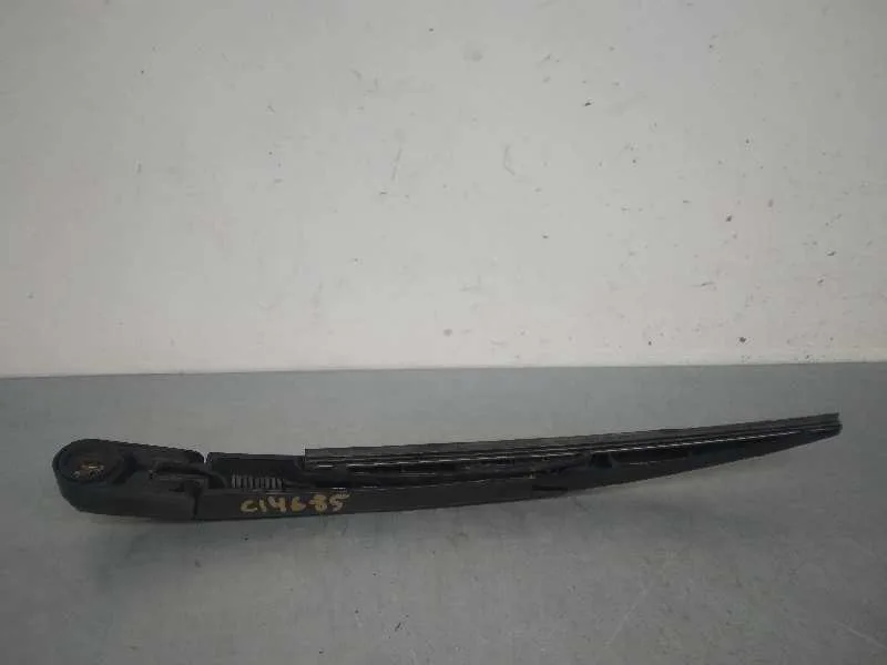 Brazo Limpia Trasero para Kia Rio