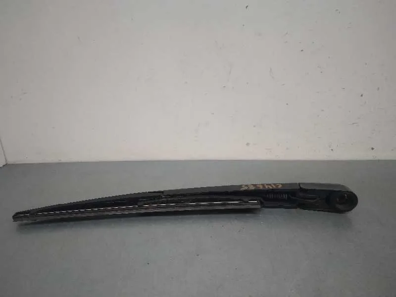 Brazo Limpia Trasero para Kia Rio