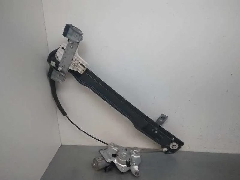 Elevalunas Delantero Izquierdo para Ssangyong Tivoli