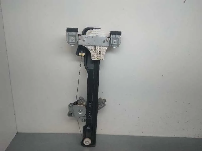 Elevalunas Trasero Izquierdo para Ssangyong Tivoli
