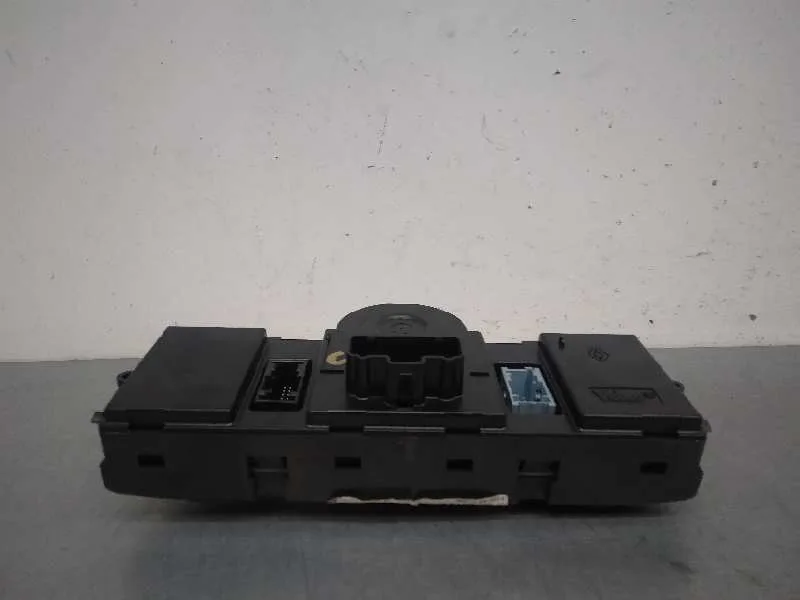 Mando Climatizador para Renault Megane Ii Berlina 5P