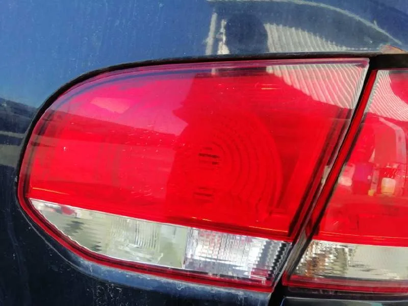Piloto Trasero Derecho Interior para Volkswagen Golf Vi (5K1)