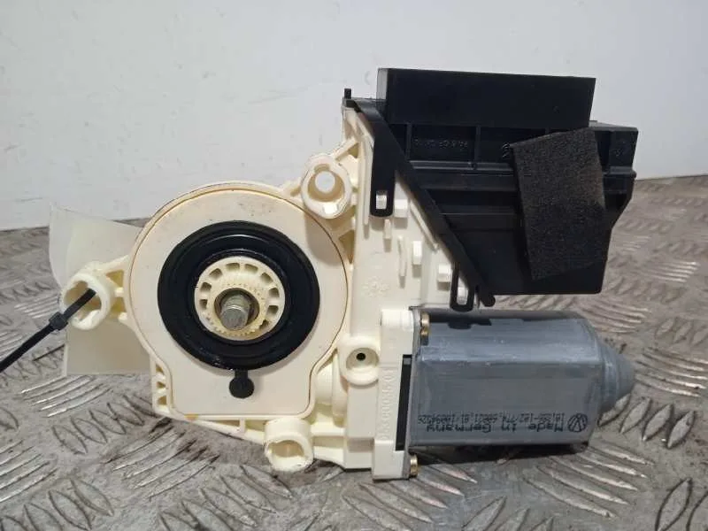 Motor Elevalunas Delantero Derecho para Seat Ibiza (6L1)