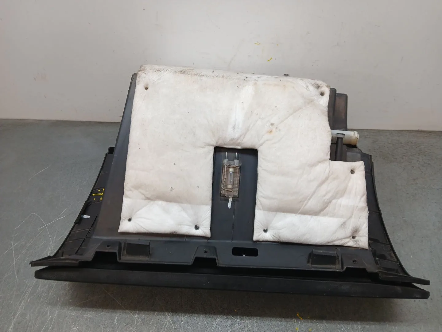 Guantera para Opel Antara