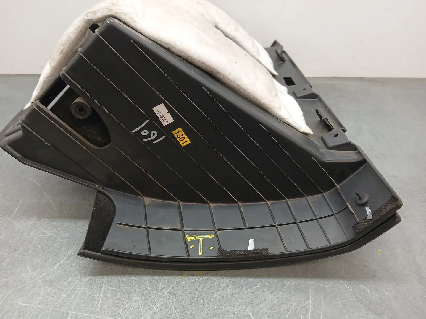 Guantera para Opel Antara