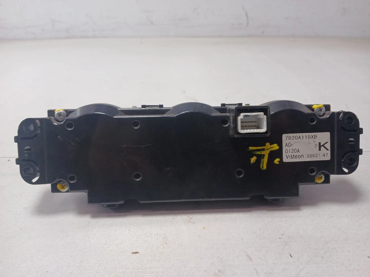 Mando Climatizador para Mitsubishi Asx (Ga0W)
