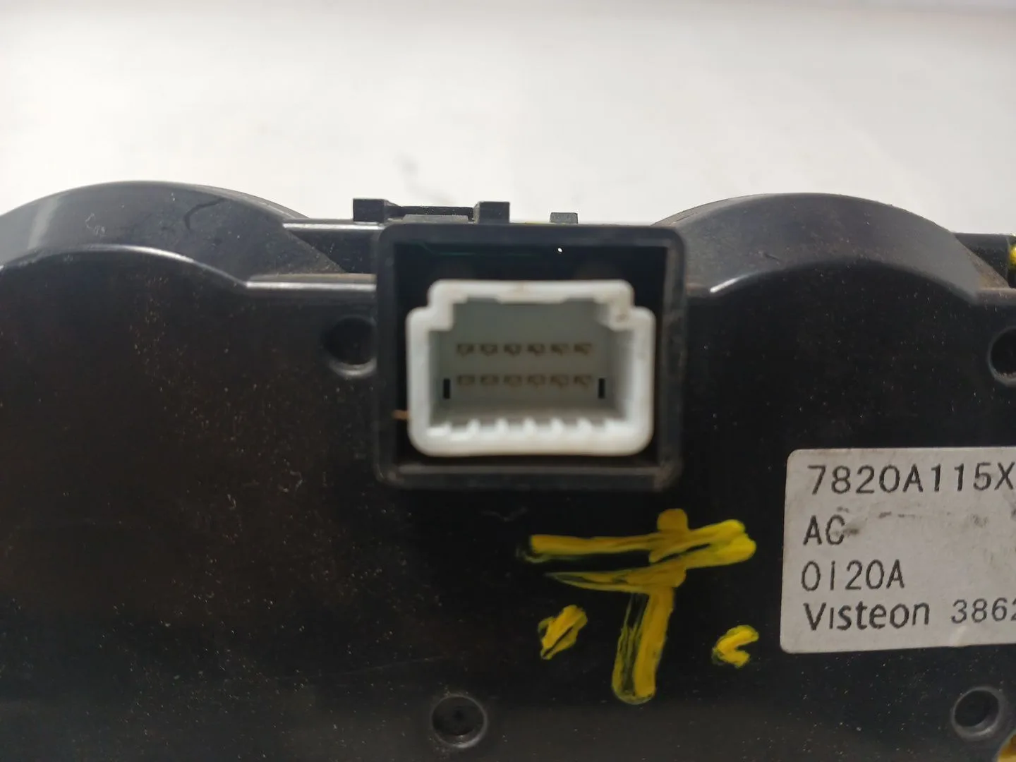 Mando Climatizador para Mitsubishi Asx (Ga0W)