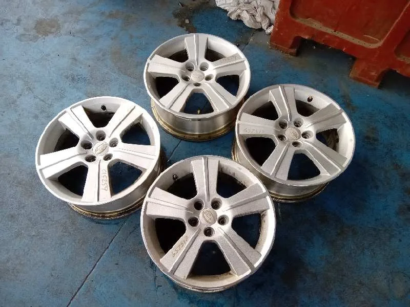 Juego Llantas para Subaru Forester S12