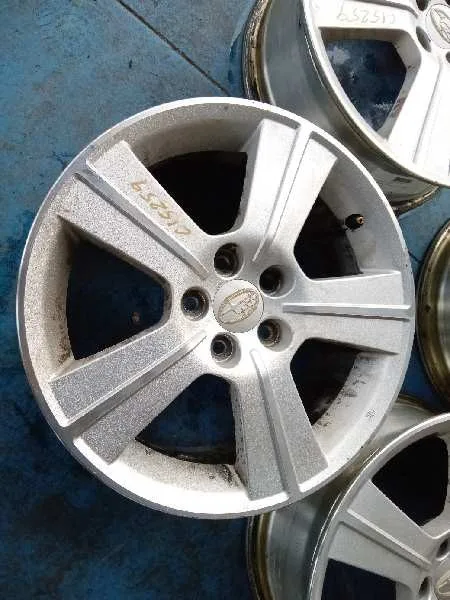 Juego Llantas para Subaru Forester S12