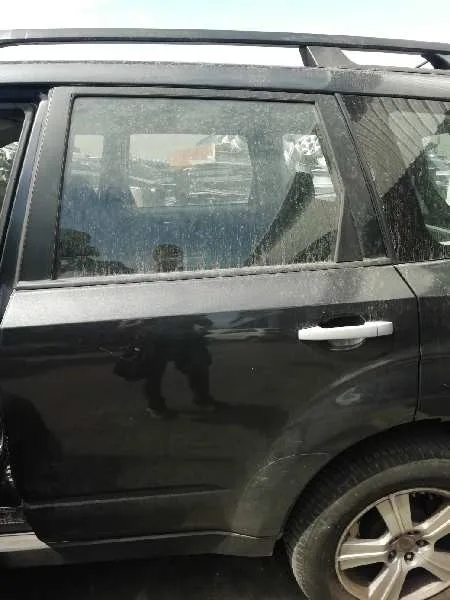 Puerta Trasera Izquierda para Subaru Forester S12