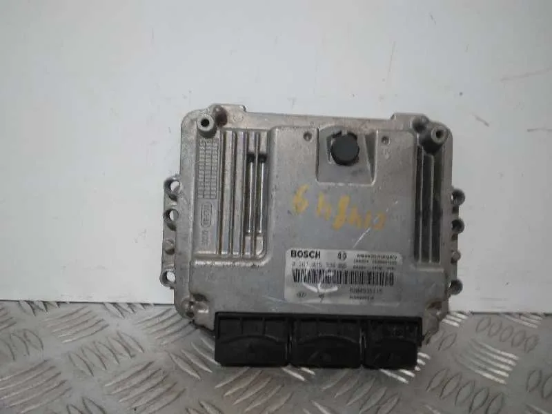 Centralita Motor Uce para Renault Trafic Caja Cerrada (Ab 4.01)