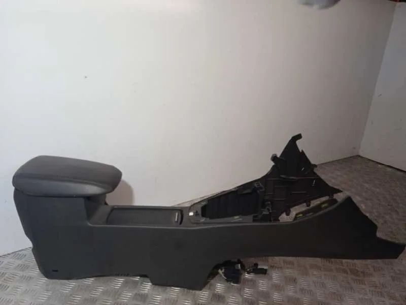 Consola Central para Ford Focus Turn.