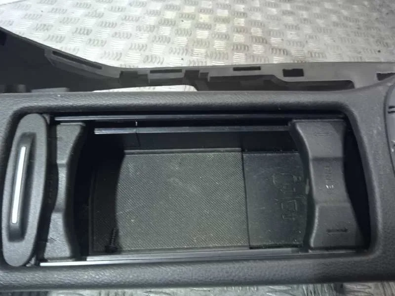 Consola Central para Ford Focus Turn.