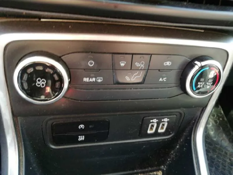 Mando Climatizador para Ford Ecosport (Cr6)