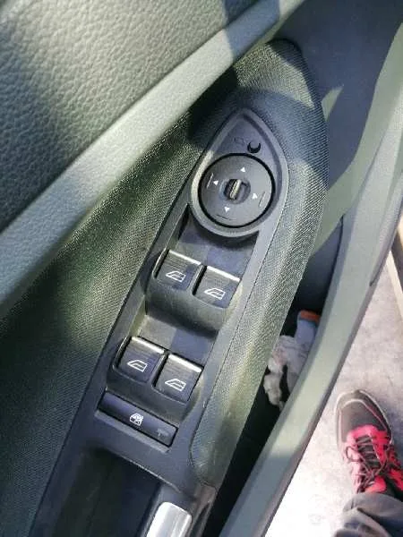 Mando Elevalunas Delantero Izquierdo para Ford C-Max