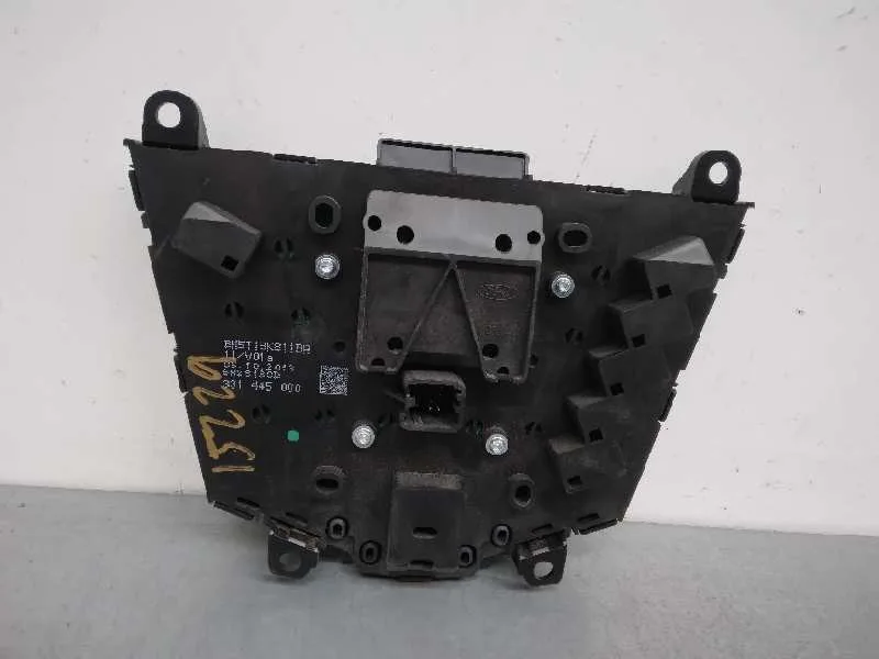Sistema Audio / Radio Cd para Ford Focus Lim. (Cb8)